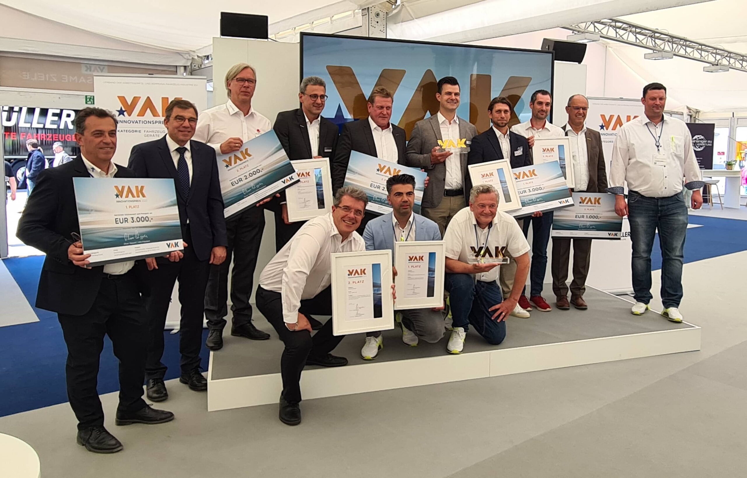 Le tracteur électrique parmi les vainqueurs du prix de l'innovation 2022 de VAK